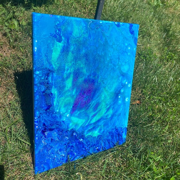 Light wave acrylic pour painting - Picture 2 of 2